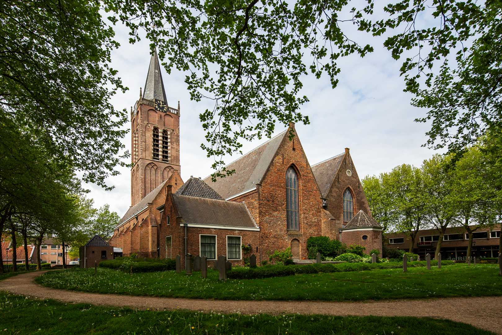 Innovatieve klimaatoplossing in historisch jasje: demontabele vloerverwarming voor Grote Kerk Beverwijk