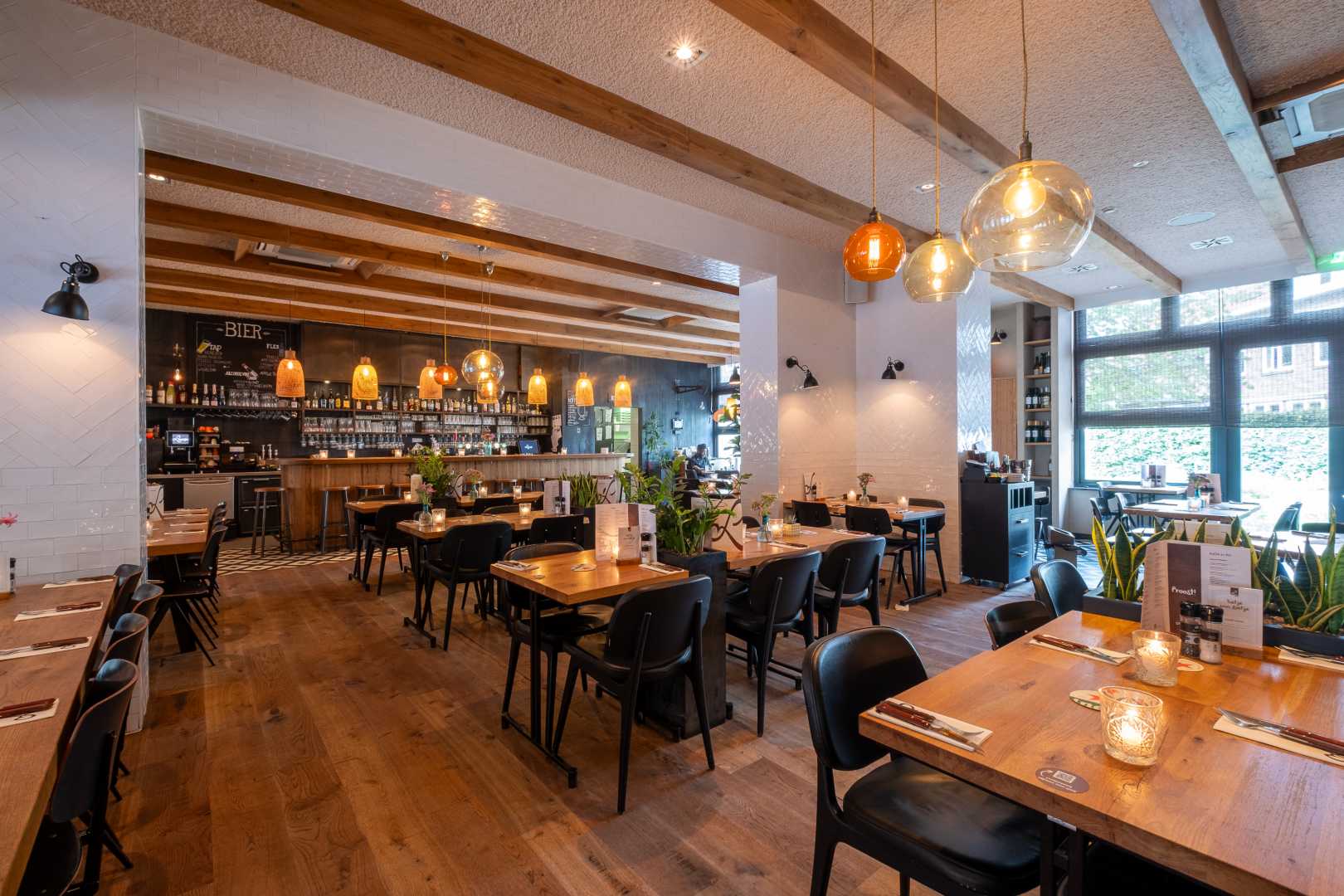 Restaurant Loetje De Pijp in Amsterdam
